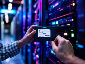 بکاپ گیری با دیتا کارتریج lto
